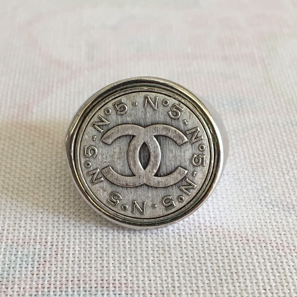Chanel No 5 Ring - Picture 1 of 9